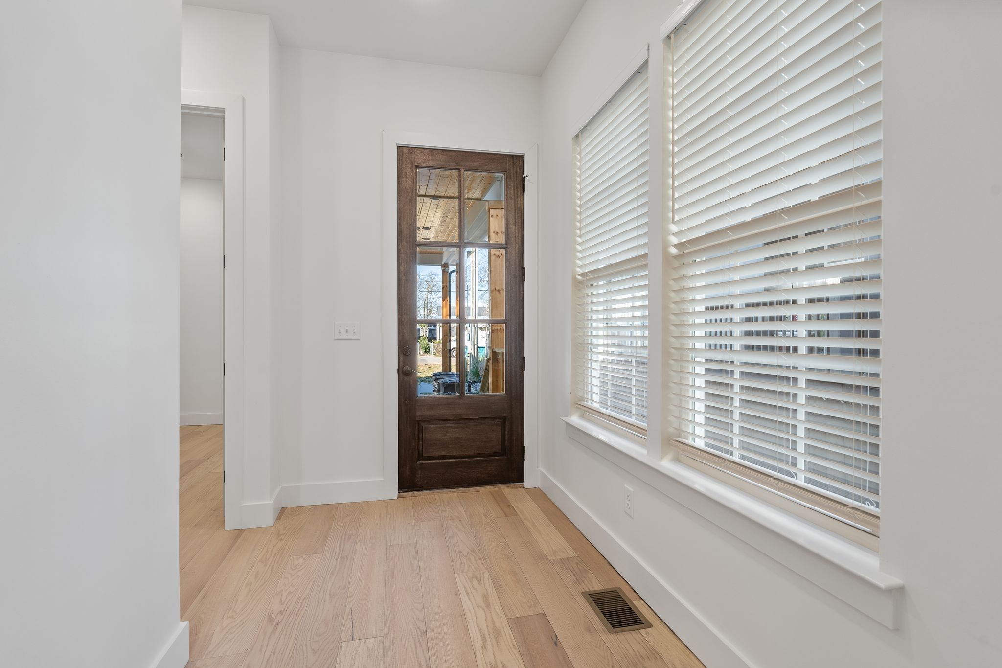 915 A Marilyn Road Nashville, TN 37209 - Photo 6 of 44