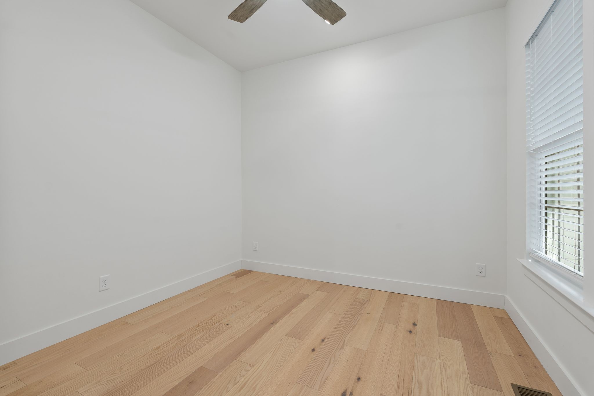 915 A Marilyn Road Nashville, TN 37209 - Photo 7 of 44