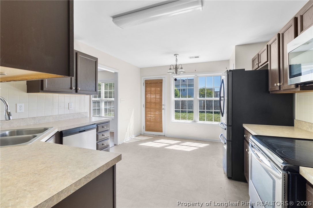 175 Ranier Drive Raeford, NC 28376 - Photo 6 of 17