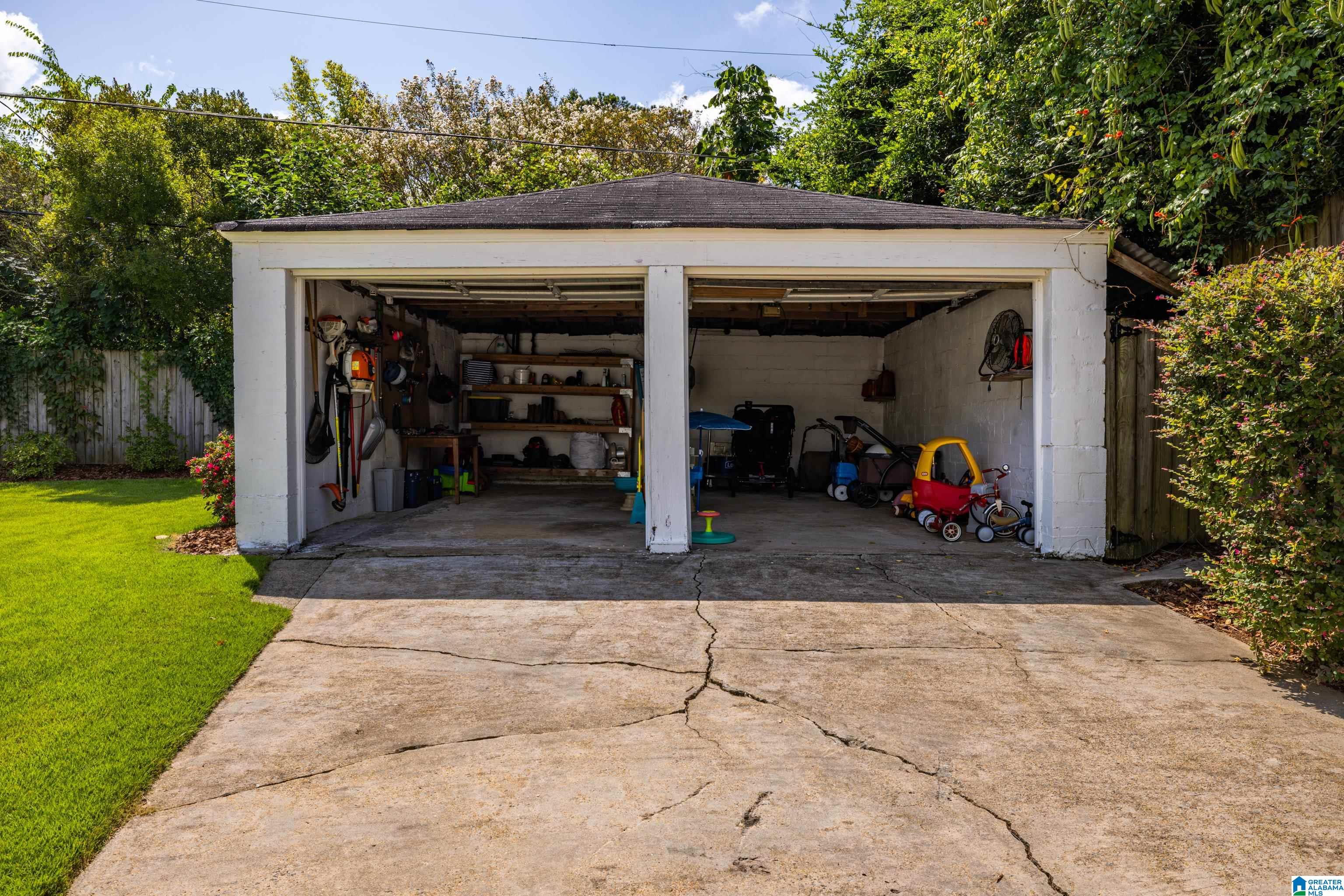1805 Lancaster Road Birmingham, AL 35209 - Photo 36 of 39