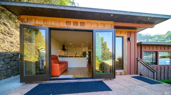 $3,750 | 719 A Spring Street, Sausalito, CA 94965
