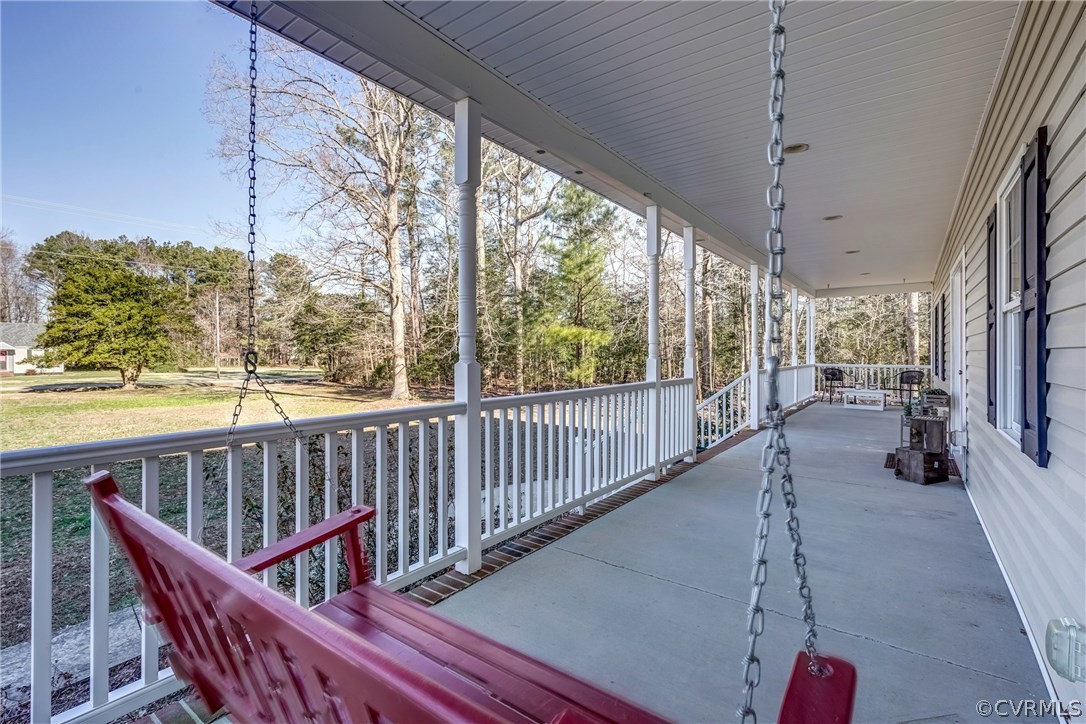 401 Meadowville Road Chester, VA 23836 - Photo 4 of 49