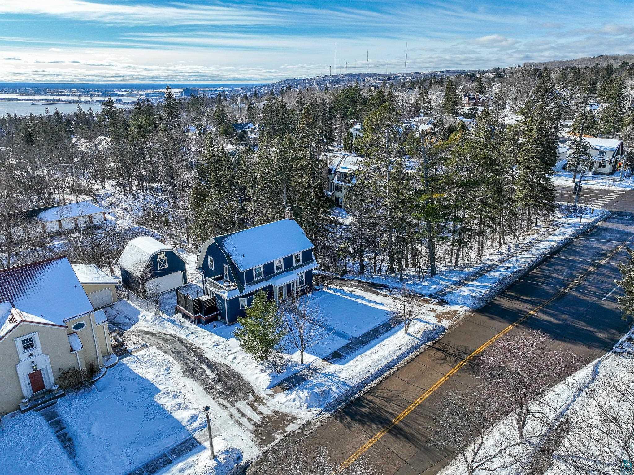 16 East Kent Road Duluth, MN 55812 - Photo 4 of 46