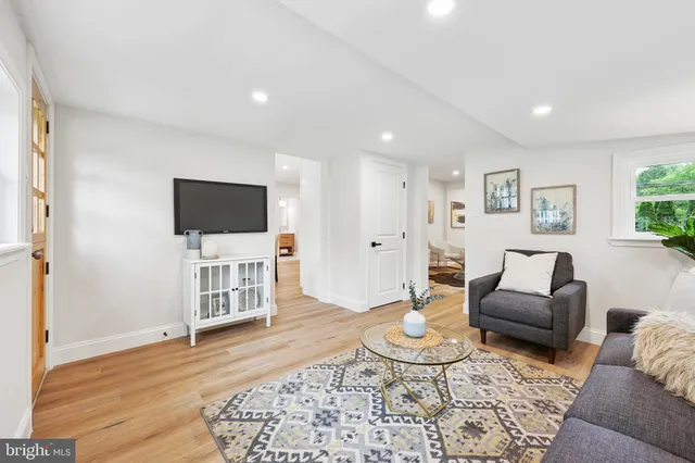 $1,199,000 | 100 Radnor Avenue, Villanova, PA 19085