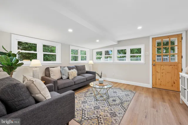 $1,199,000 | 100 Radnor Avenue, Villanova, PA 19085