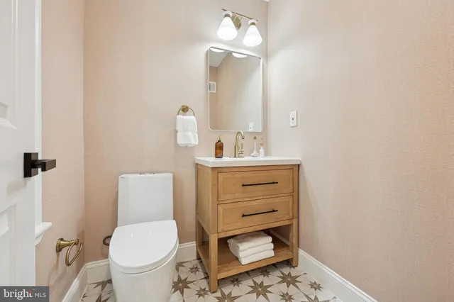 $1,199,000 | 100 Radnor Avenue, Villanova, PA 19085