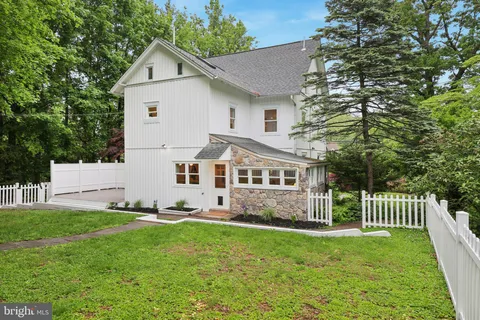 $1,299,000 | 100 Radnor Avenue, Villanova, PA 19085