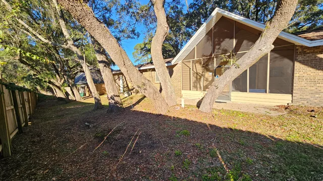 $2,600 | 2816 Whisper Pine Drive, Gulf Breeze, FL 32563