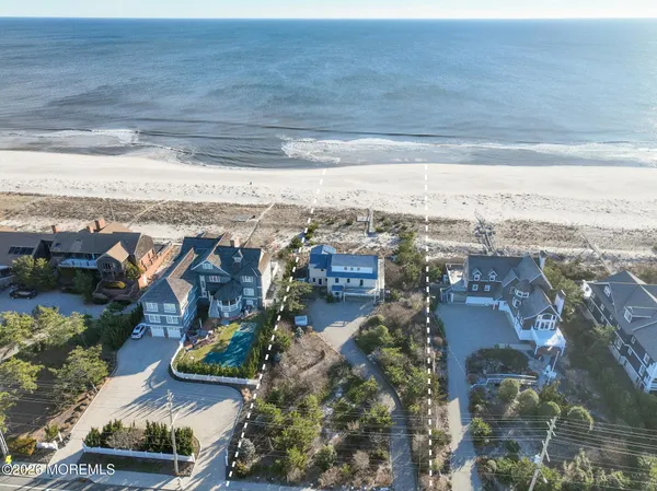 $7,999,000 | 1521 North Ocean Avenue, Mantoloking, NJ 08738
