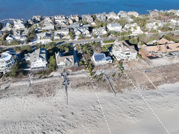 $7,999,000 | 1521 North Ocean Avenue, Mantoloking, NJ 08738