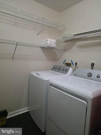 $2,300 | 1037 Gardenview Loop, Unit 302, Woodbridge, VA 22191