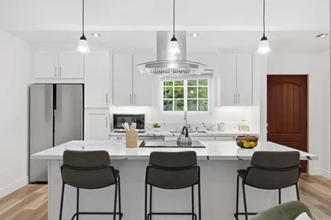 $4,200 | 3370 Par Drive, La Mesa, CA 91941