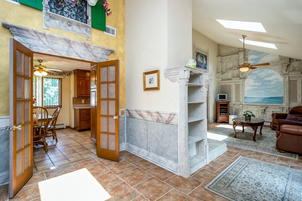 26 Modoc Street Worcester, MA 01604 - Photo 8 of 41 Gallery Image 8