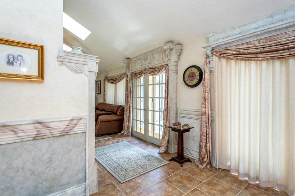26 Modoc Street Worcester, MA 01604 - Photo 9 of 41 Gallery Image 9