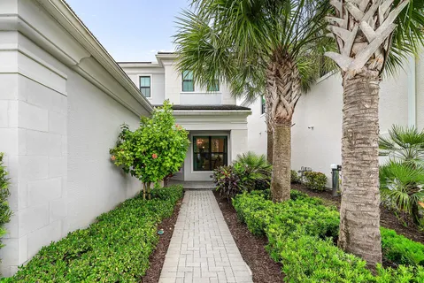 $1,949,500 | 13689 Artisan Circle, Palm Beach Gardens, FL 33418