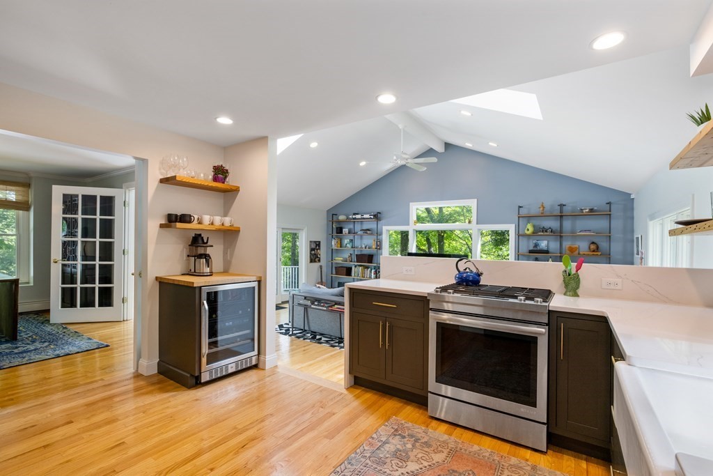 23 Fair Oaks Terrace Lexington, MA 02421 - Photo 11 of 38