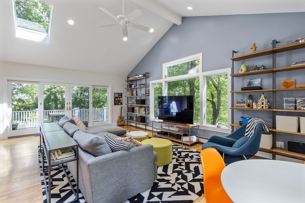 23 Fair Oaks Terrace Lexington, MA 02421 - Photo 13 of 38