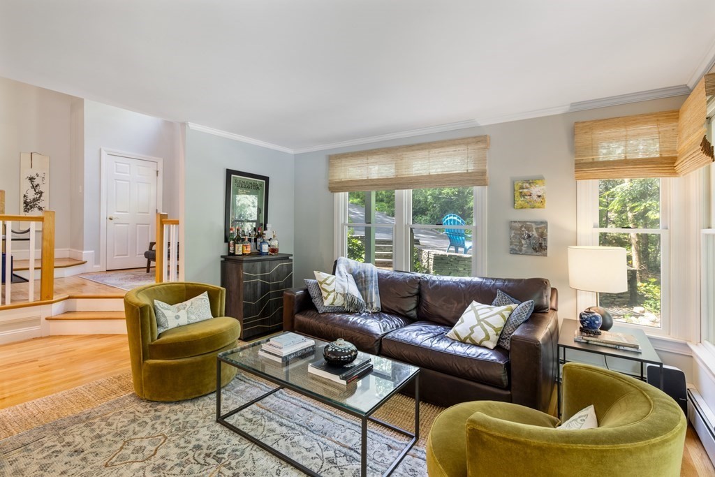 23 Fair Oaks Terrace Lexington, MA 02421 - Photo 5 of 38