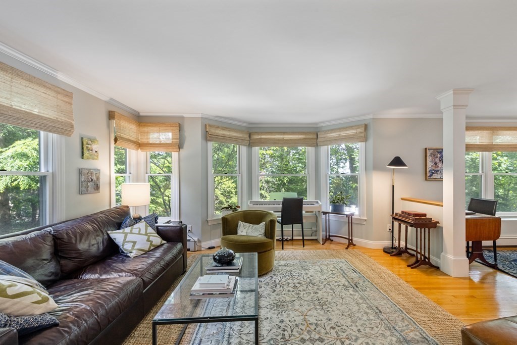 23 Fair Oaks Terrace Lexington, MA 02421 - Photo 6 of 38