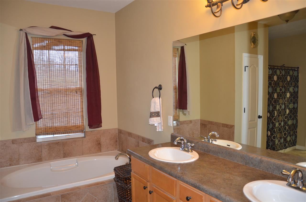 8640 Shire Ridge Loop Tallahassee, FL 32309 - Photo 6 of 25 Gallery Image 6