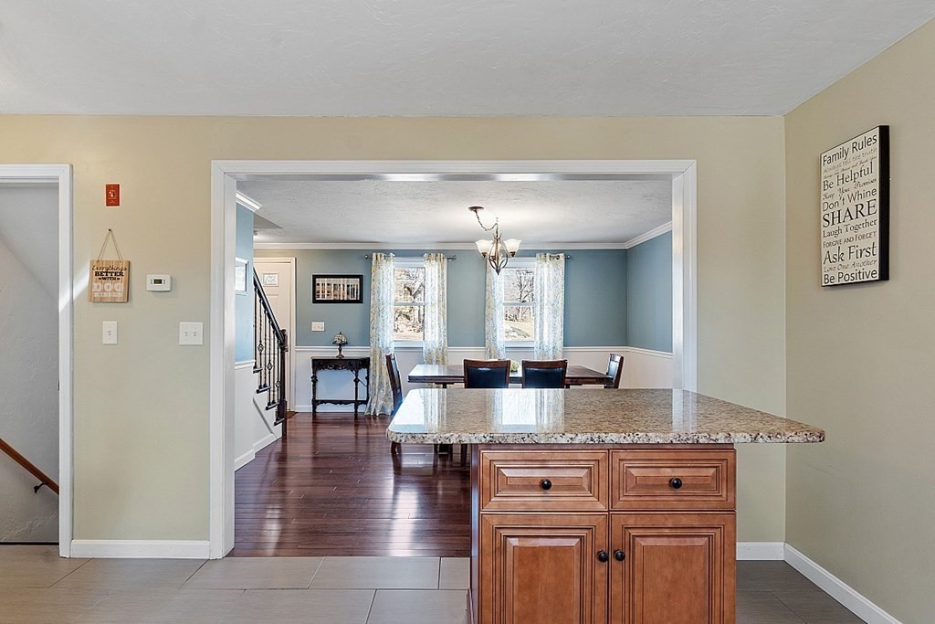 8 North Row Road Sterling, MA 01564 - Photo 10 of 29 Gallery Image 10