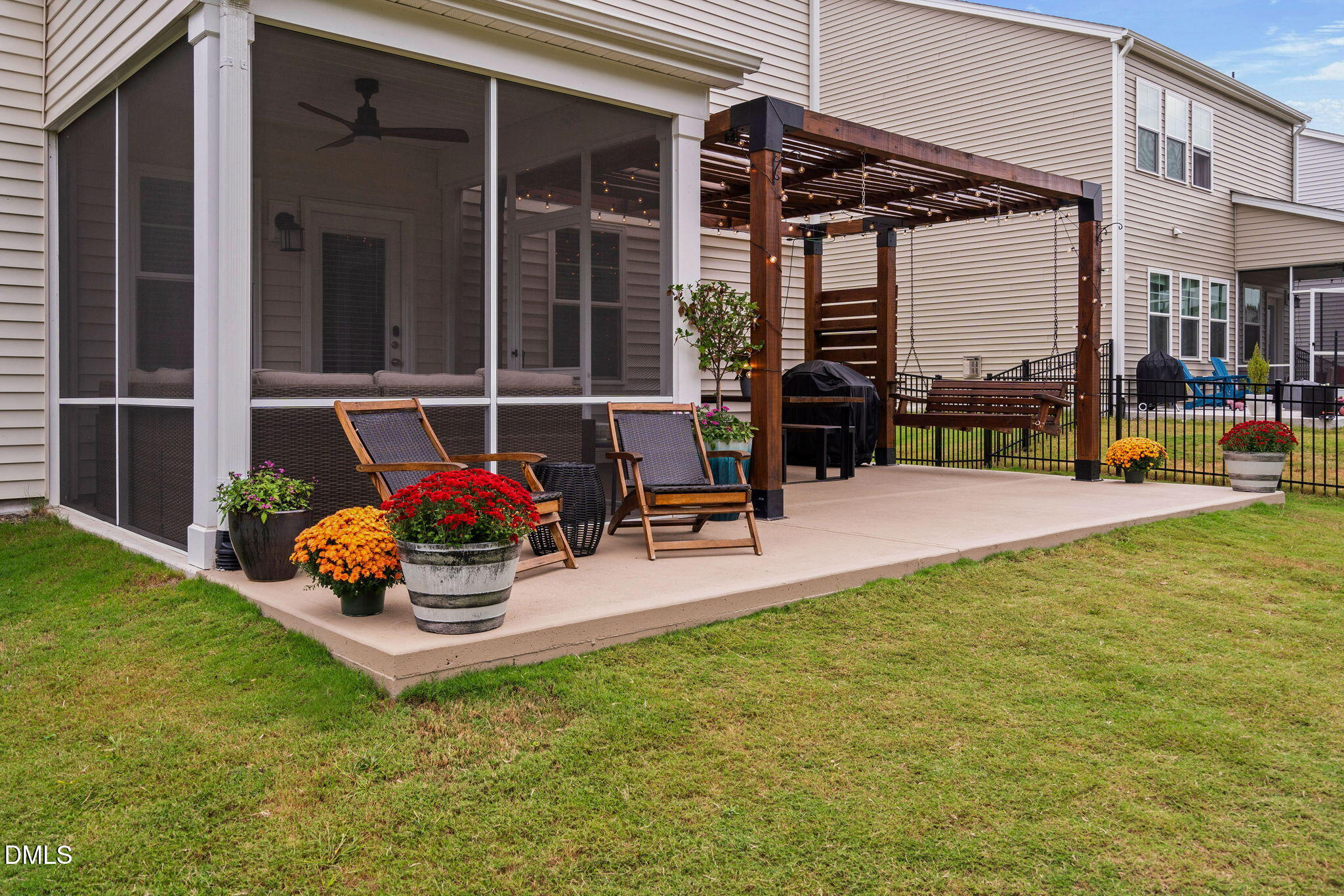 4004 Mount Moran Road Raleigh, NC 27616 - Photo 6 of 65 Screened Porch/Pergola