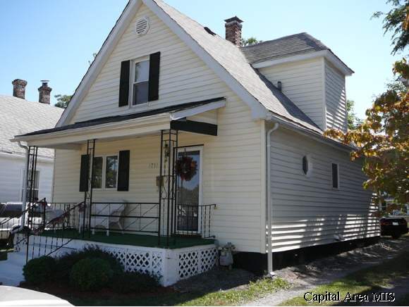 1712 East Matheny Avenue Springfield, IL 62702 - Photo 1 of 4
