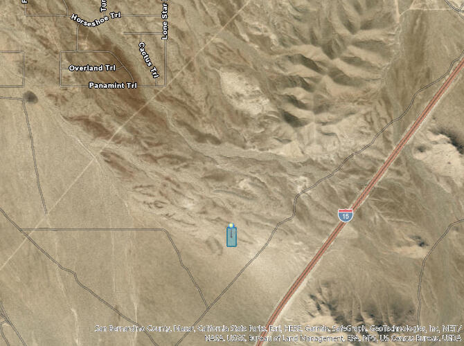 Barstow Road Barstow, CA 92311 - Photo 5 of 7 a bathroom with a bathtub