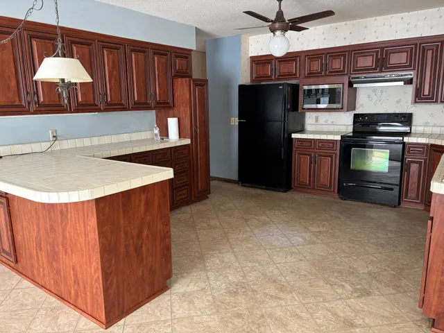 $829,900 | 12521 Homestead Drive, Hugo, MN 55110