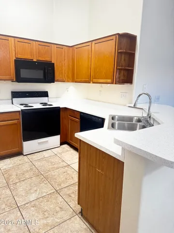 $2,050 | 5986 West Kesler Lane, Chandler, AZ 85226