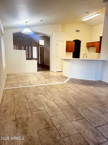 $2,050 | 5986 West Kesler Lane, Chandler, AZ 85226