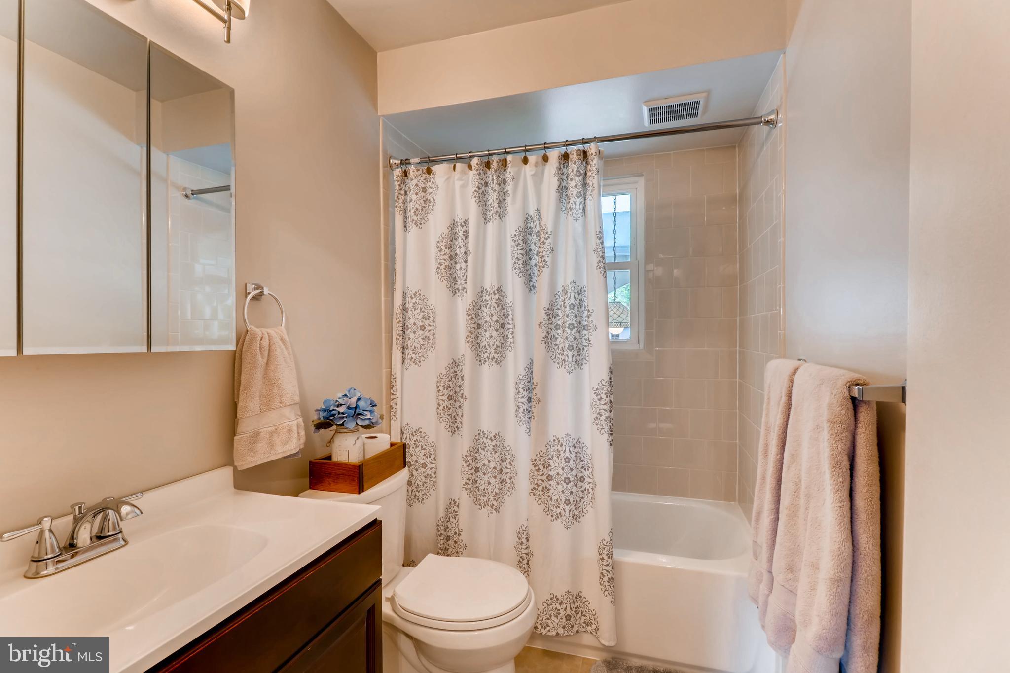 1814 Briarcliff Road Baltimore, MD 21234 - Photo 12 of 34