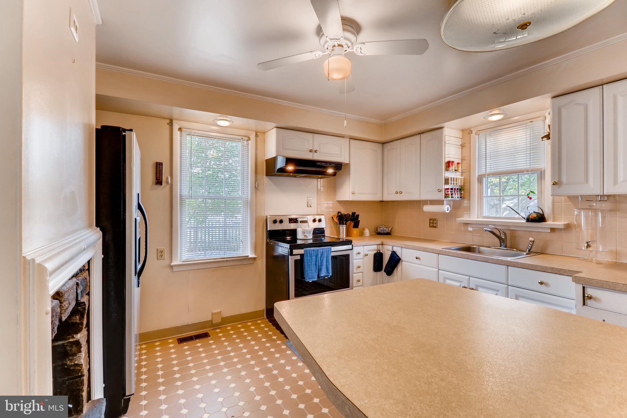 1814 Briarcliff Road Baltimore, MD 21234 - Photo 7 of 34