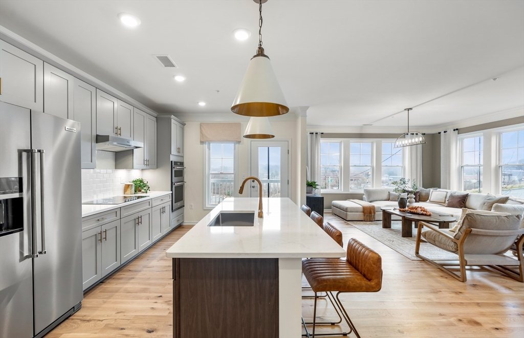 30 Coppersmith Way, Unit 101 Canton, MA 02021 - Photo 4 of 17