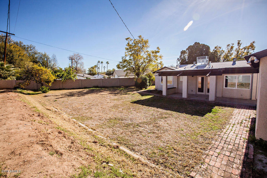 906 West Roma Avenue Phoenix, AZ 85013 - Photo 20 of 23 VesterHome19