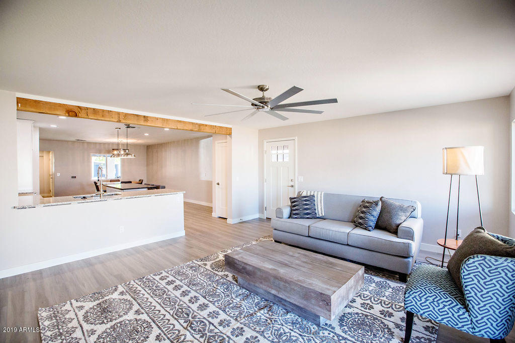 906 West Roma Avenue Phoenix, AZ 85013 - Photo 2 of 23 VesterHome01