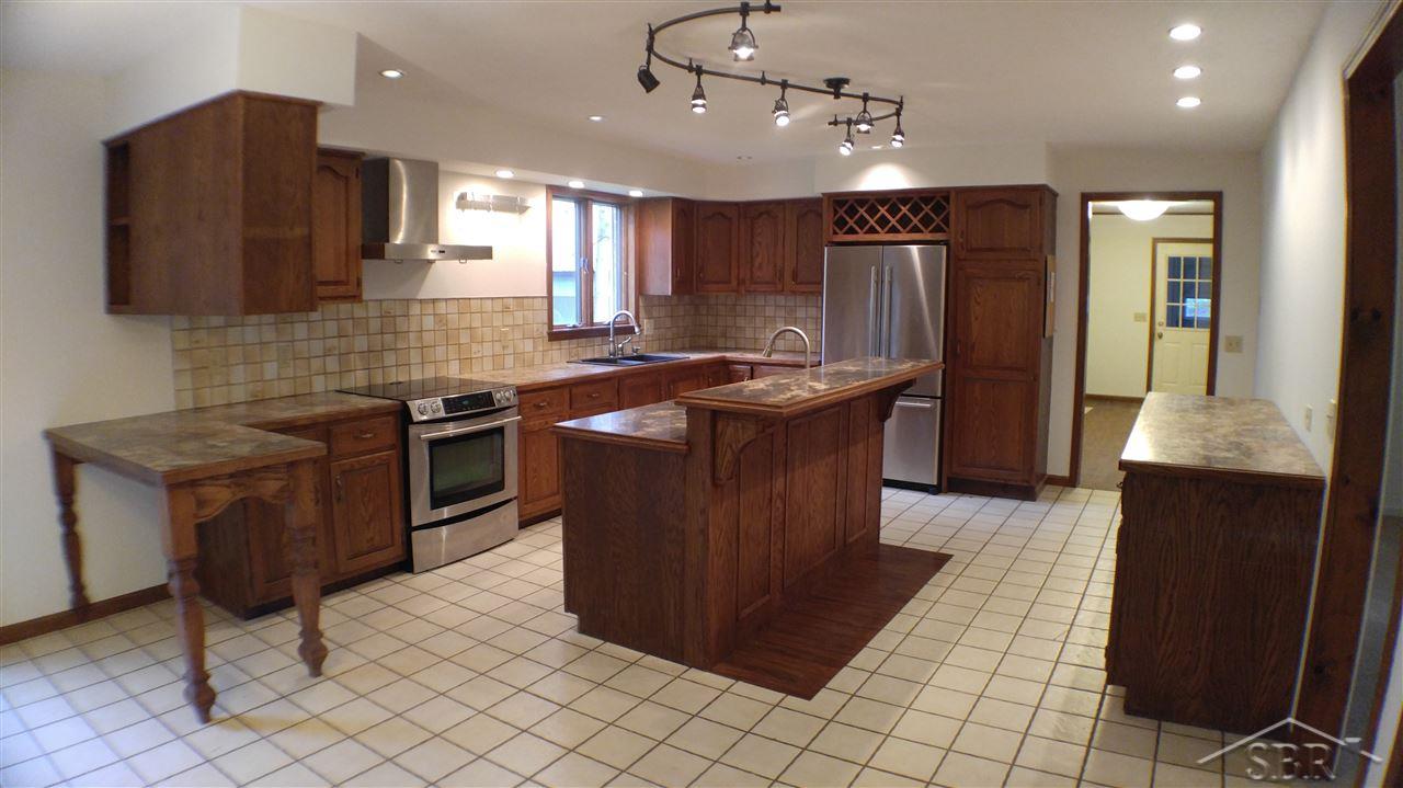 4510 Steel Hemlock, MI 48626 - Photo 28 of 84 31292255-27.JPG