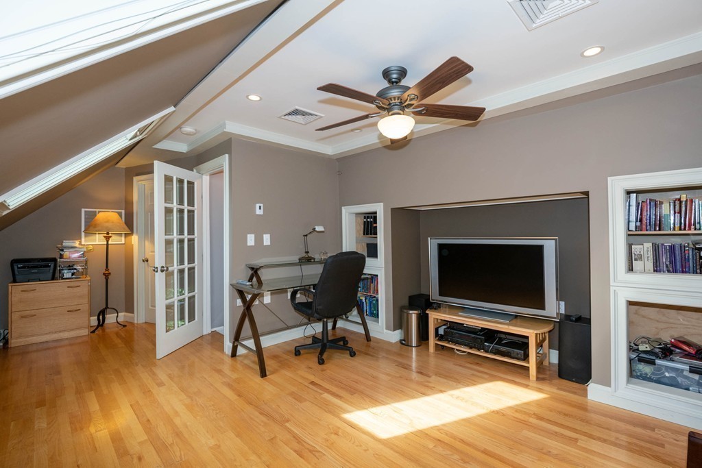 71 Tennyson Road Reading, MA 01867 - Photo 22 of 27 Gallery Image 22