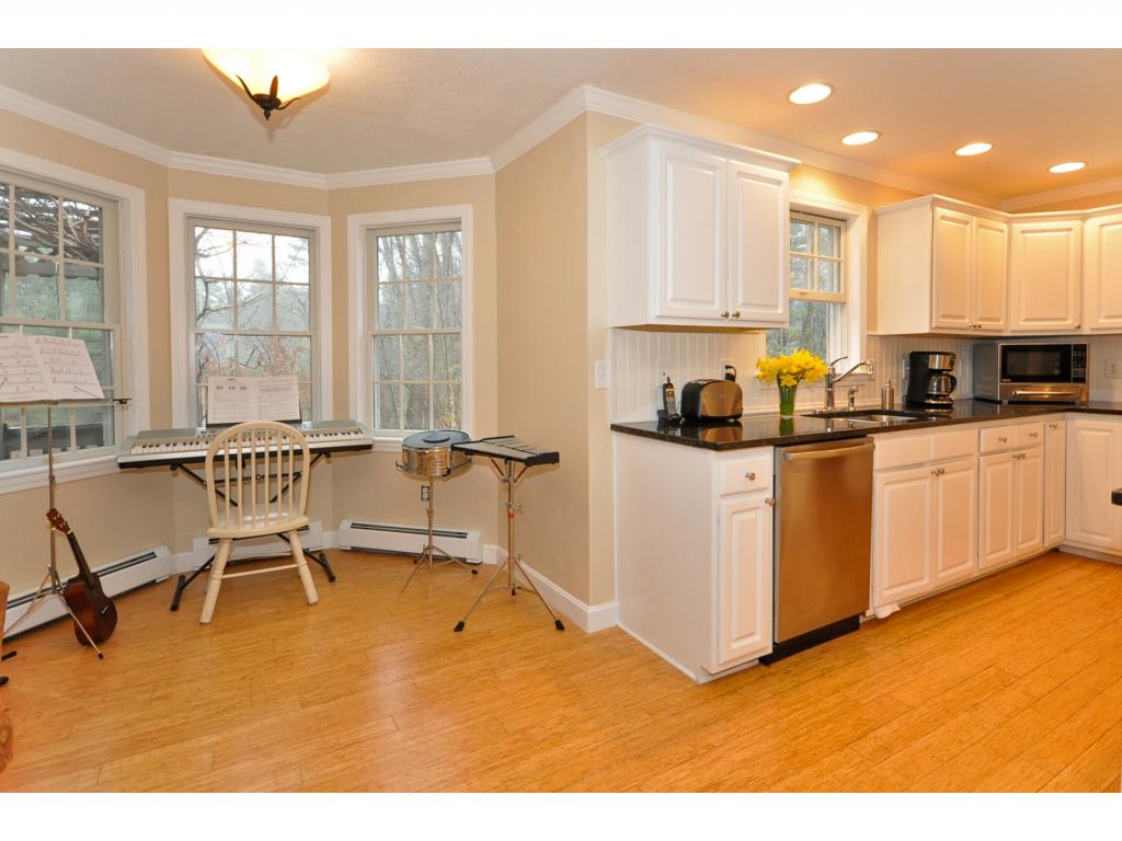 10 Ross Road Durham, NH 03824 - Photo 6 of 26