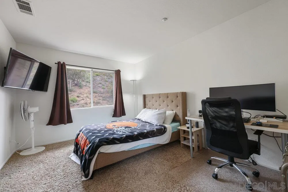 2176 Pointe Parkway Spring Valley, CA 91978 - Photo 14 of 30 Gallery Image 14