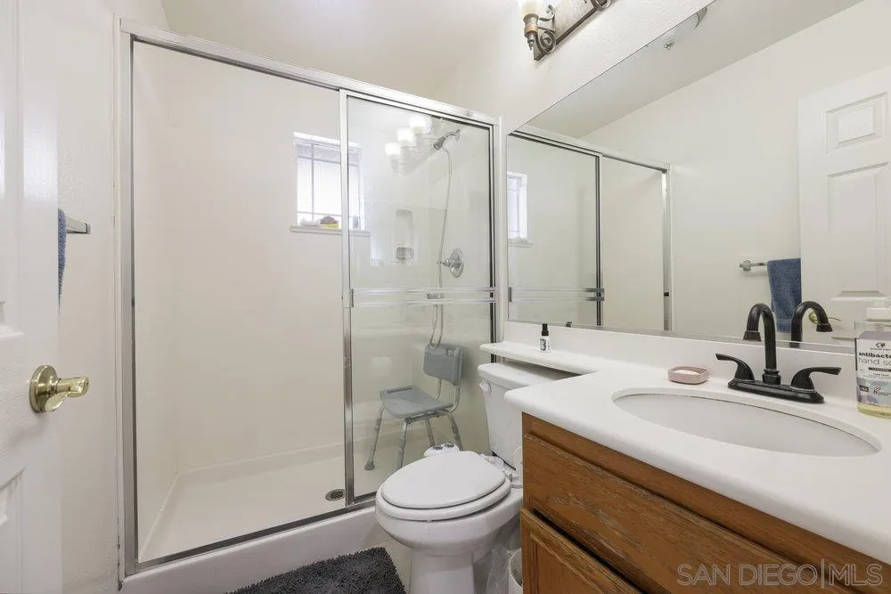 2176 Pointe Parkway Spring Valley, CA 91978 - Photo 16 of 30 Gallery Image 16