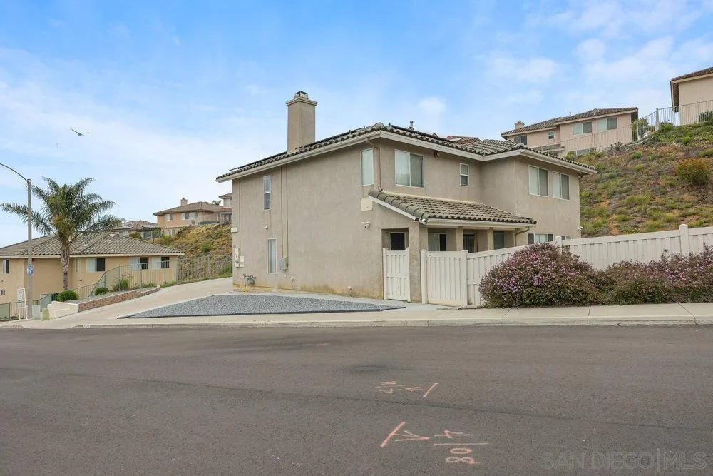 2176 Pointe Parkway Spring Valley, CA 91978 - Photo 19 of 30 Gallery Image 19