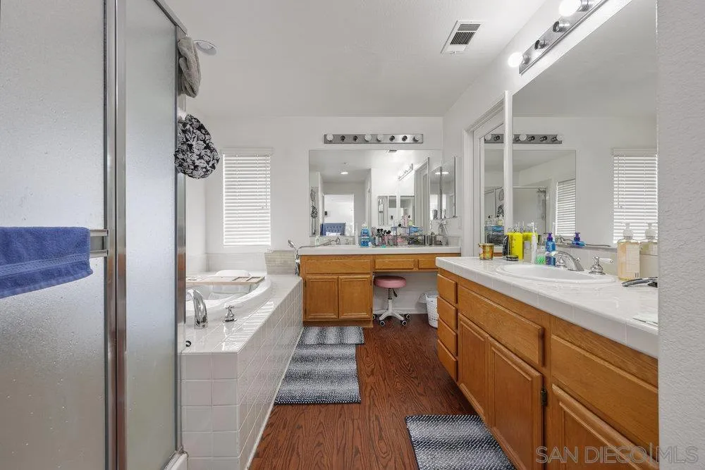 2176 Pointe Parkway Spring Valley, CA 91978 - Photo 9 of 30 Gallery Image 9
