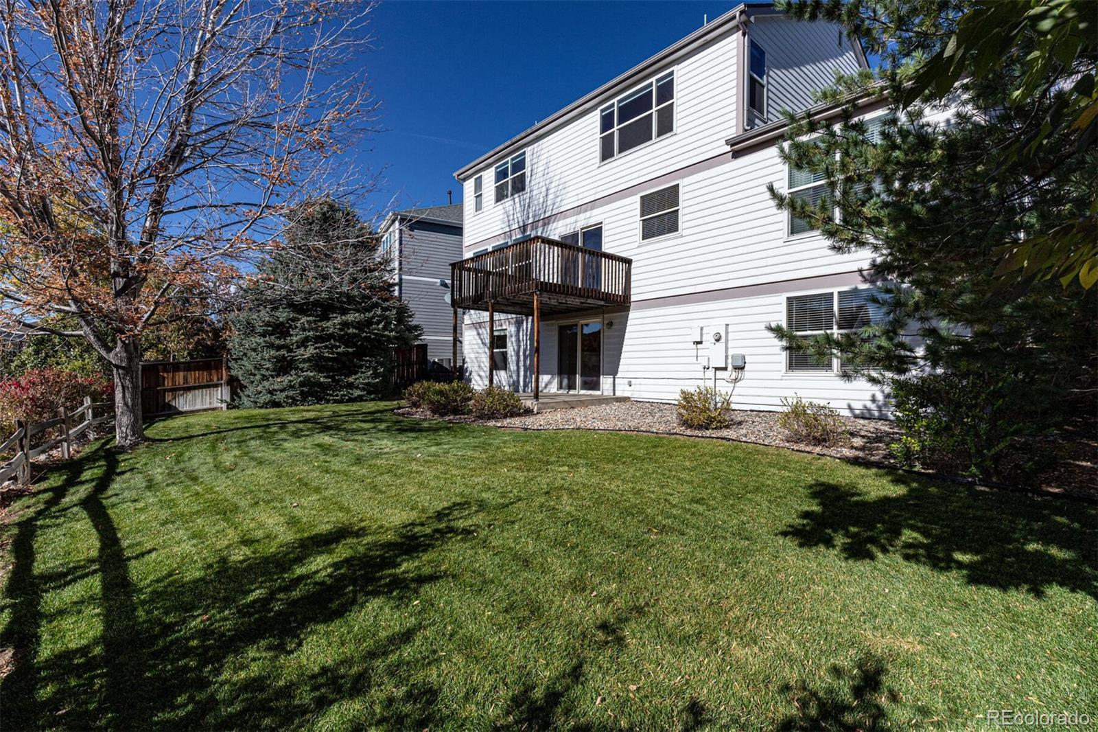 9935 Clyde Circle Highlands Ranch, CO 80129 - Photo 3 of 40