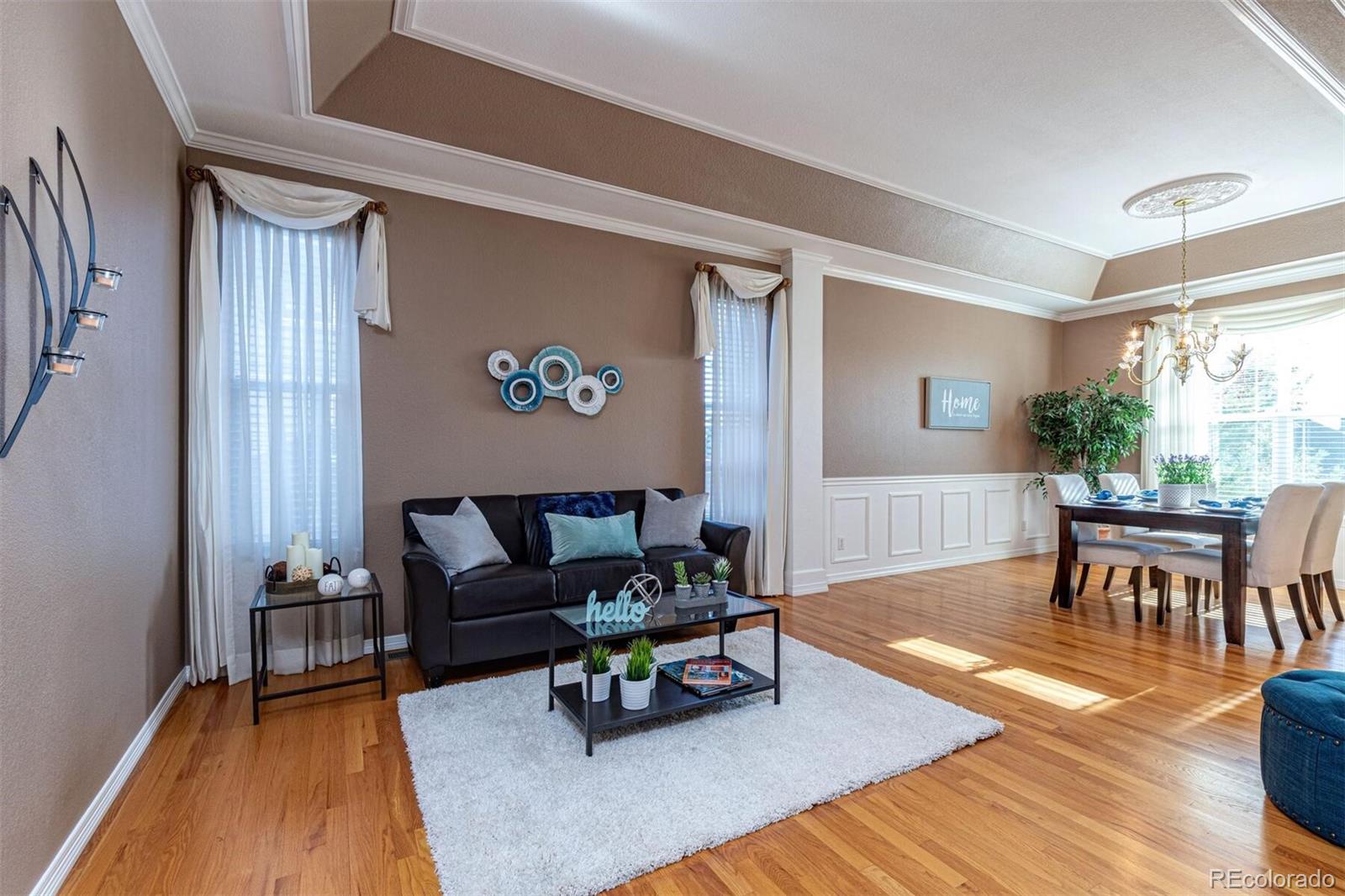 9935 Clyde Circle Highlands Ranch, CO 80129 - Photo 5 of 40