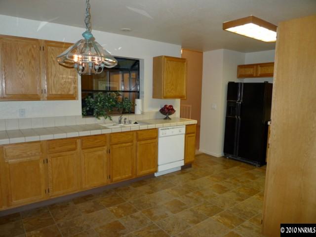 5227 Simons Drive Reno, NV 89523 - Photo 5 of 9 Photo 5
