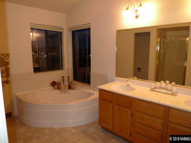 5227 Simons Drive Reno, NV 89523 - Photo 7 of 9 Photo 7