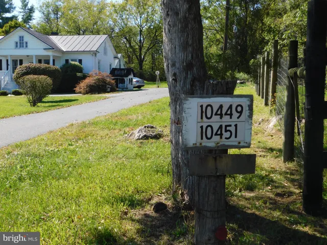 $1,100 | 10451 Harry Byrd Highway, Berryville, VA 22611