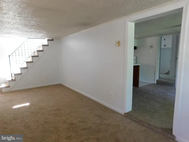 $1,100 | 10451 Harry Byrd Highway, Berryville, VA 22611