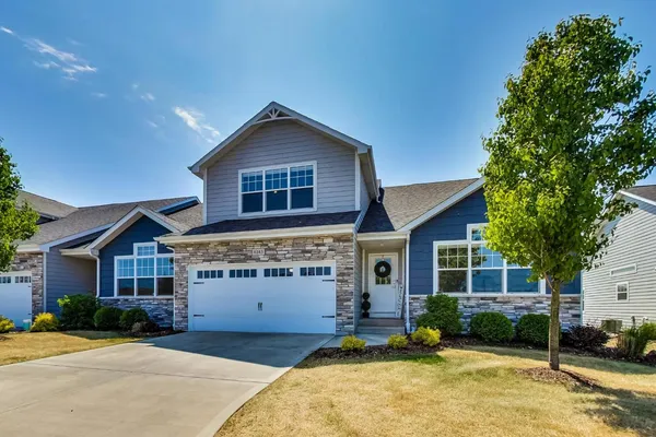 $689,900 | 6143-49 South Dune Harbor Drive, Portage, IN 46368